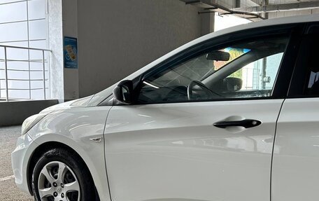 Hyundai Solaris II рестайлинг, 2014 год, 855 000 рублей, 2 фотография