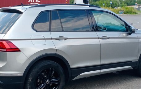 Volkswagen Tiguan II, 2020 год, 2 495 000 рублей, 11 фотография