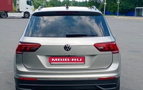 Volkswagen Tiguan II, 2020 год, 2 495 000 рублей, 4 фотография