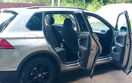 Volkswagen Tiguan II, 2020 год, 2 495 000 рублей, 17 фотография