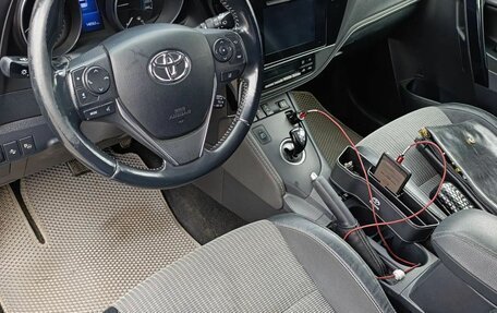 Toyota Auris II, 2018 год, 1 600 000 рублей, 6 фотография