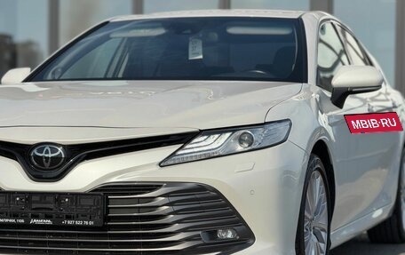 Toyota Camry, 2019 год, 2 570 000 рублей, 4 фотография