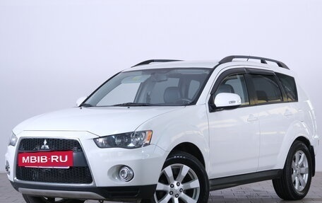 Mitsubishi Outlander III рестайлинг 3, 2012 год, 1 559 000 рублей, 4 фотография