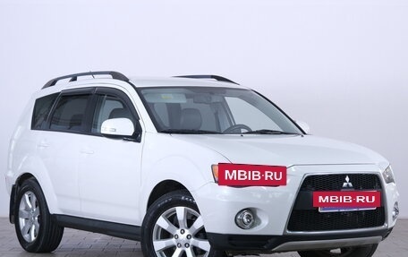 Mitsubishi Outlander III рестайлинг 3, 2012 год, 1 559 000 рублей, 2 фотография