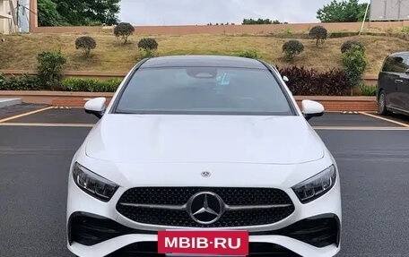 Mercedes-Benz A-Класс, 2023 год, 1 542 000 рублей, 2 фотография