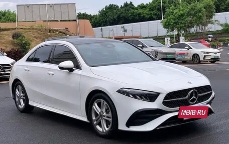 Mercedes-Benz A-Класс, 2023 год, 1 542 000 рублей, 3 фотография