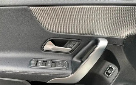 Mercedes-Benz A-Класс, 2023 год, 1 542 000 рублей, 30 фотография