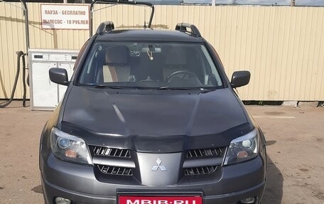 Mitsubishi Outlander III рестайлинг 3, 2006 год, 450 000 рублей, 1 фотография