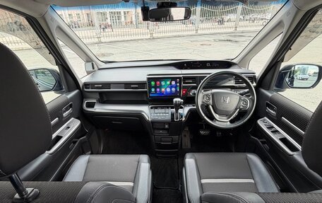 Honda Stepwgn IV, 2017 год, 2 450 000 рублей, 12 фотография
