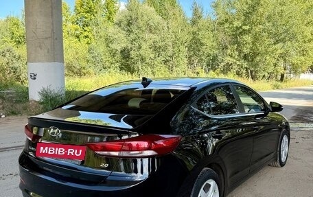 Hyundai Elantra VI рестайлинг, 2018 год, 1 600 000 рублей, 4 фотография
