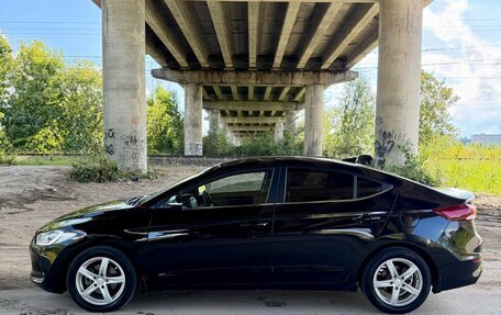 Hyundai Elantra VI рестайлинг, 2018 год, 1 600 000 рублей, 7 фотография