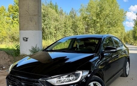 Hyundai Elantra VI рестайлинг, 2018 год, 1 600 000 рублей, 3 фотография