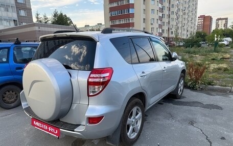 Toyota RAV4, 2011 год, 1 450 000 рублей, 2 фотография