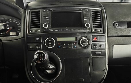 Volkswagen Multivan T5, 2003 год, 850 000 рублей, 14 фотография