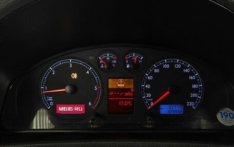 Volkswagen Multivan T5, 2003 год, 850 000 рублей, 13 фотография