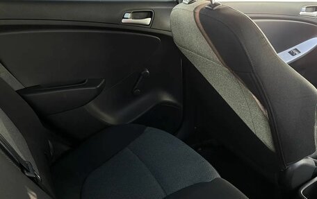Hyundai Solaris II рестайлинг, 2013 год, 690 000 рублей, 11 фотография