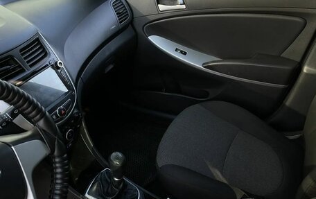 Hyundai Solaris II рестайлинг, 2013 год, 690 000 рублей, 8 фотография