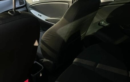 Hyundai Solaris II рестайлинг, 2013 год, 690 000 рублей, 12 фотография