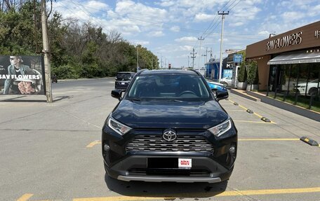 Toyota RAV4, 2021 год, 3 300 000 рублей, 4 фотография