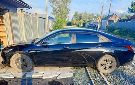 Hyundai Elantra, 2022 год, 2 200 000 рублей, 3 фотография