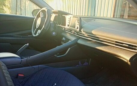 Hyundai Elantra, 2022 год, 2 200 000 рублей, 9 фотография