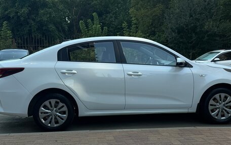 KIA Rio IV, 2021 год, 950 000 рублей, 7 фотография
