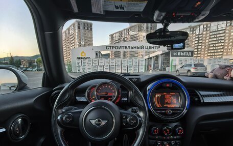 MINI Hatch, 2016 год, 1 850 000 рублей, 9 фотография