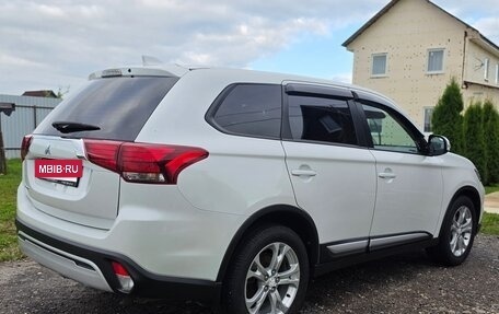 Mitsubishi Outlander III рестайлинг 3, 2020 год, 2 499 900 рублей, 6 фотография