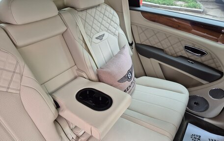 Bentley Bentayga I, 2021 год, 21 000 000 рублей, 19 фотография