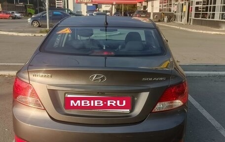 Hyundai Solaris II рестайлинг, 2011 год, 730 000 рублей, 4 фотография