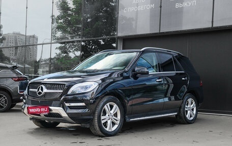 Mercedes-Benz M-Класс, 2015 год, 2 350 000 рублей, 1 фотография