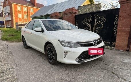 Toyota Camry, 2017 год, 2 170 000 рублей, 2 фотография