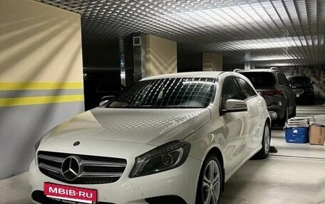 Mercedes-Benz A-Класс, 2014 год, 1 020 000 рублей, 18 фотография