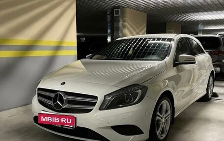 Mercedes-Benz A-Класс, 2014 год, 1 020 000 рублей, 17 фотография