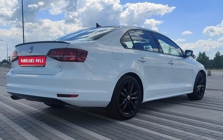 Volkswagen Jetta VI, 2017 год, 2 000 000 рублей, 13 фотография
