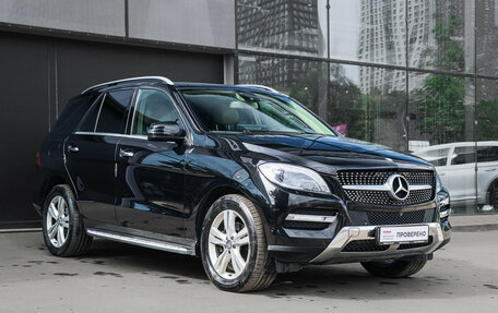 Mercedes-Benz M-Класс, 2015 год, 2 350 000 рублей, 3 фотография