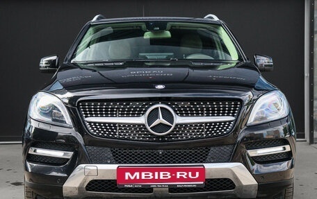 Mercedes-Benz M-Класс, 2015 год, 2 350 000 рублей, 2 фотография