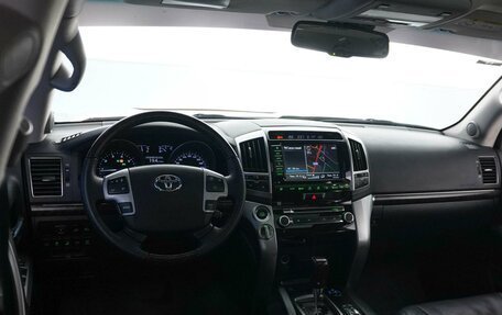 Toyota Land Cruiser 200, 2015 год, 3 599 051 рублей, 6 фотография