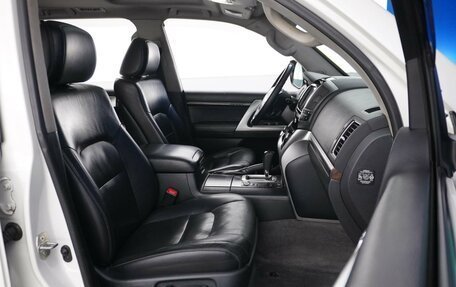 Toyota Land Cruiser 200, 2015 год, 3 599 051 рублей, 8 фотография