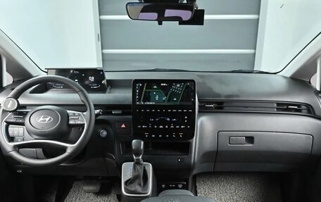 Hyundai Staria, 2025 год, 4 177 000 рублей, 5 фотография