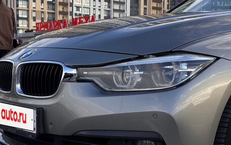 BMW 3 серия, 2018 год, 1 890 000 рублей, 10 фотография