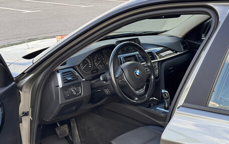 BMW 3 серия, 2018 год, 1 890 000 рублей, 11 фотография