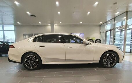BMW 5 серия, 2025 год, 8 300 000 рублей, 5 фотография