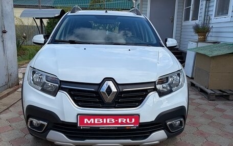 Renault Sandero II рестайлинг, 2019 год, 1 500 000 рублей, 1 фотография