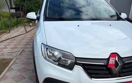Renault Sandero II рестайлинг, 2019 год, 1 500 000 рублей, 2 фотография