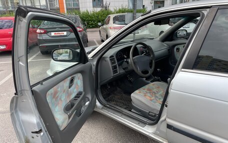 Suzuki Baleno I, 1998 год, 150 000 рублей, 9 фотография