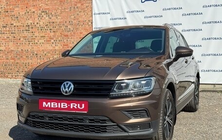 Volkswagen Tiguan II, 2018 год, 2 750 000 рублей, 2 фотография