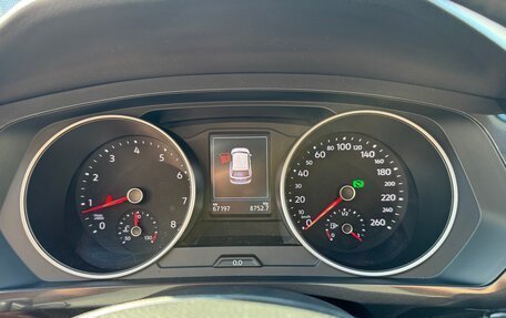 Volkswagen Tiguan II, 2018 год, 2 750 000 рублей, 13 фотография