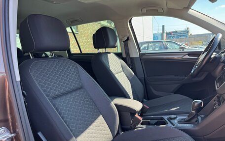 Volkswagen Tiguan II, 2018 год, 2 750 000 рублей, 26 фотография