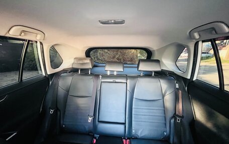 Toyota RAV4, 2020 год, 2 290 000 рублей, 17 фотография